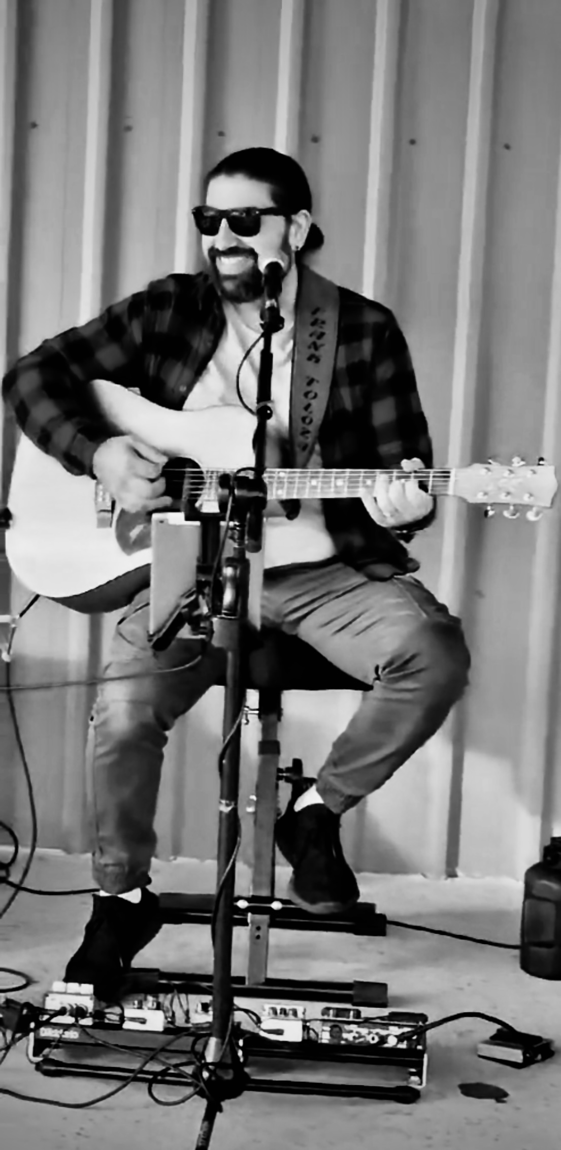 Frank Toloza Music, singer in Adelaide