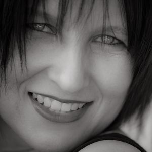 Kat Caton, singer in Adelaide, photo 2