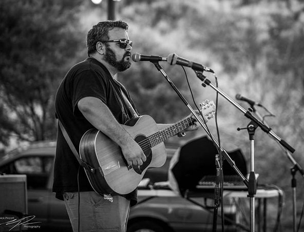Dan, musical soloist in Adelaide, photo 3
