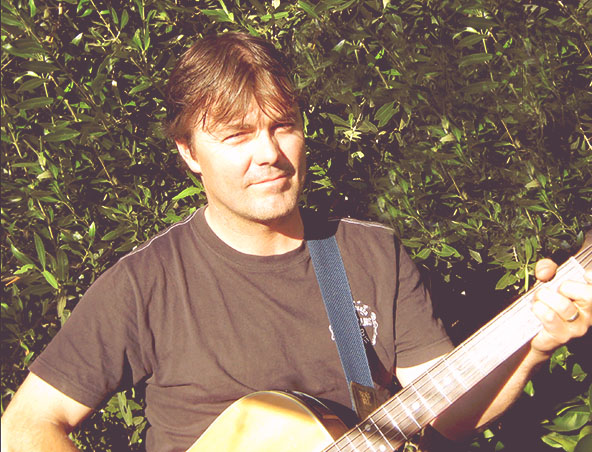 Lochy, musical soloist in Adelaide