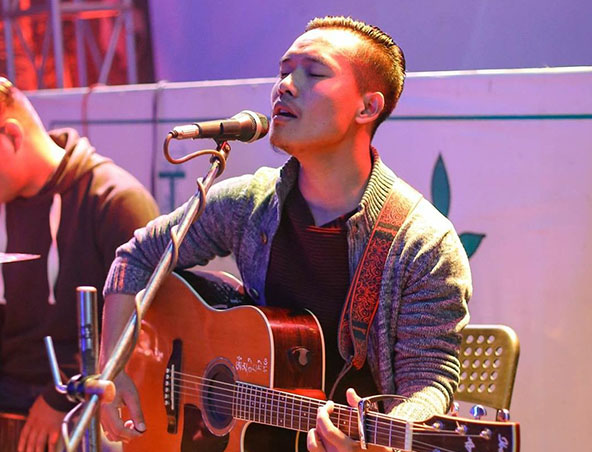 Tsundue, musical soloist in Adelaide
