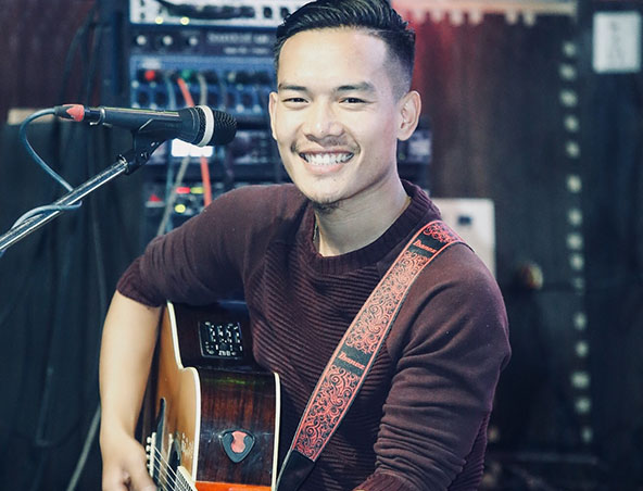 Tsundue, musical soloist in Adelaide, photo 3