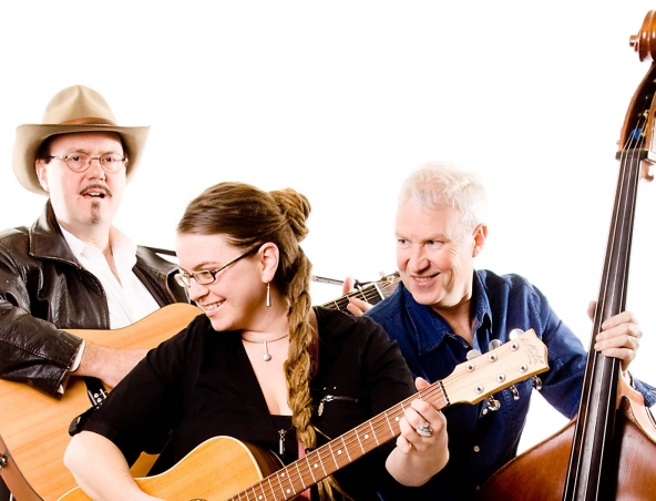 The Beggars, musical trio in Adelaide, photo 2