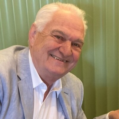 Bob Johnson presents "Famous Faces, Fascinating Places", speaker in Adelaide