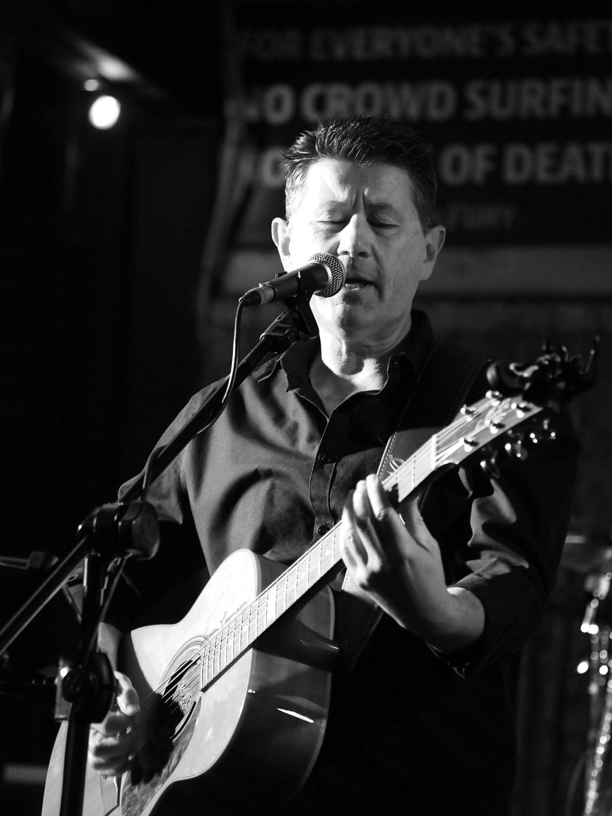 Brett Gray, singer-songwriter in Adelaide
