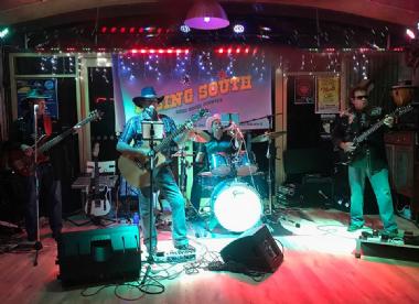 Rising South, country band in Adelaide