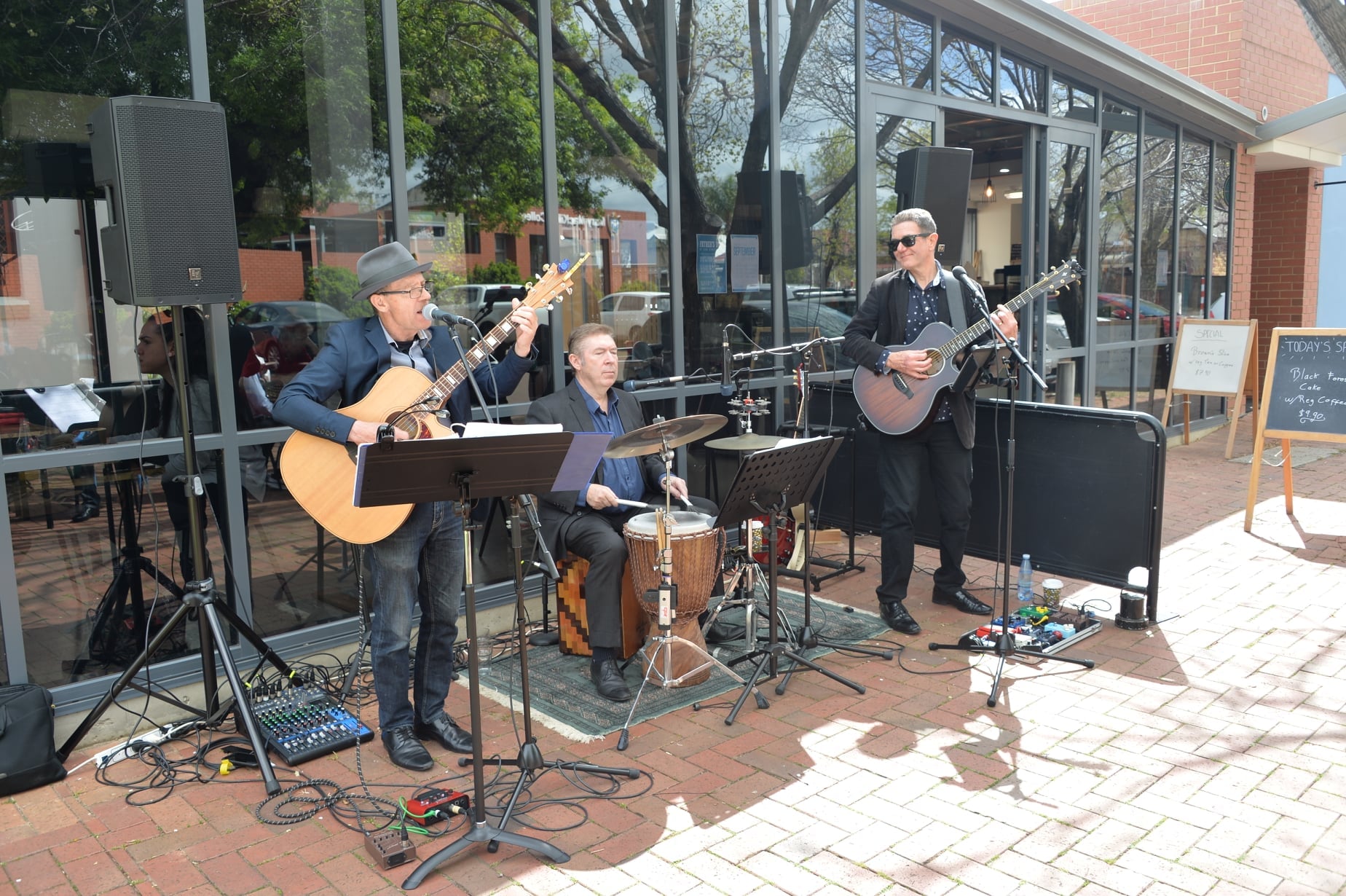 Blujamm, cover band in Adelaide