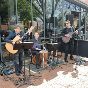 Blujamm, cover band in Adelaide, photo 2