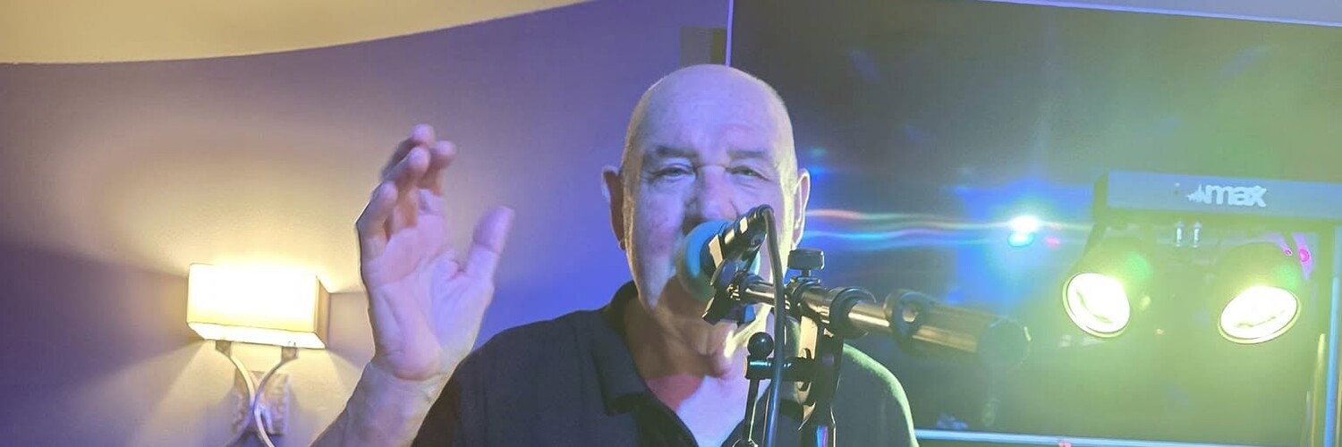 Fahrenheit 451, cover band in Adelaide, photo 3