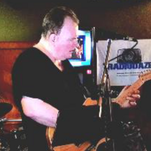 Radiodaze, cover band in Adelaide, photo 2