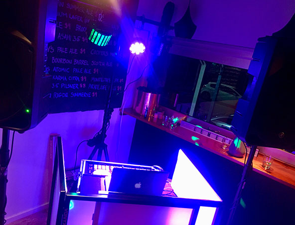 DJ Fee, live in Adelaide, photo 3