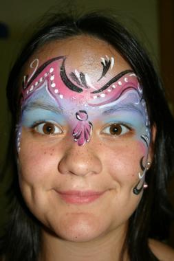 Helen Clifton, face painting in Adelaide, photo 2