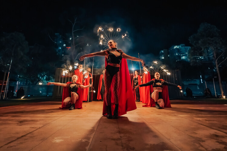 Dragon Mill, fire performer in Adelaide, photo 3