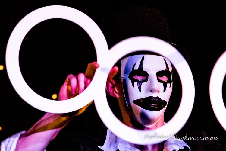 Ryan Razi, magician in Adelaide, photo 3