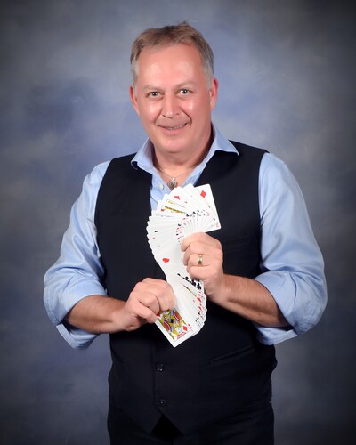 Simon Skinner - Magician & Entertainer for all age audiences, live in Adelaide, photo 3