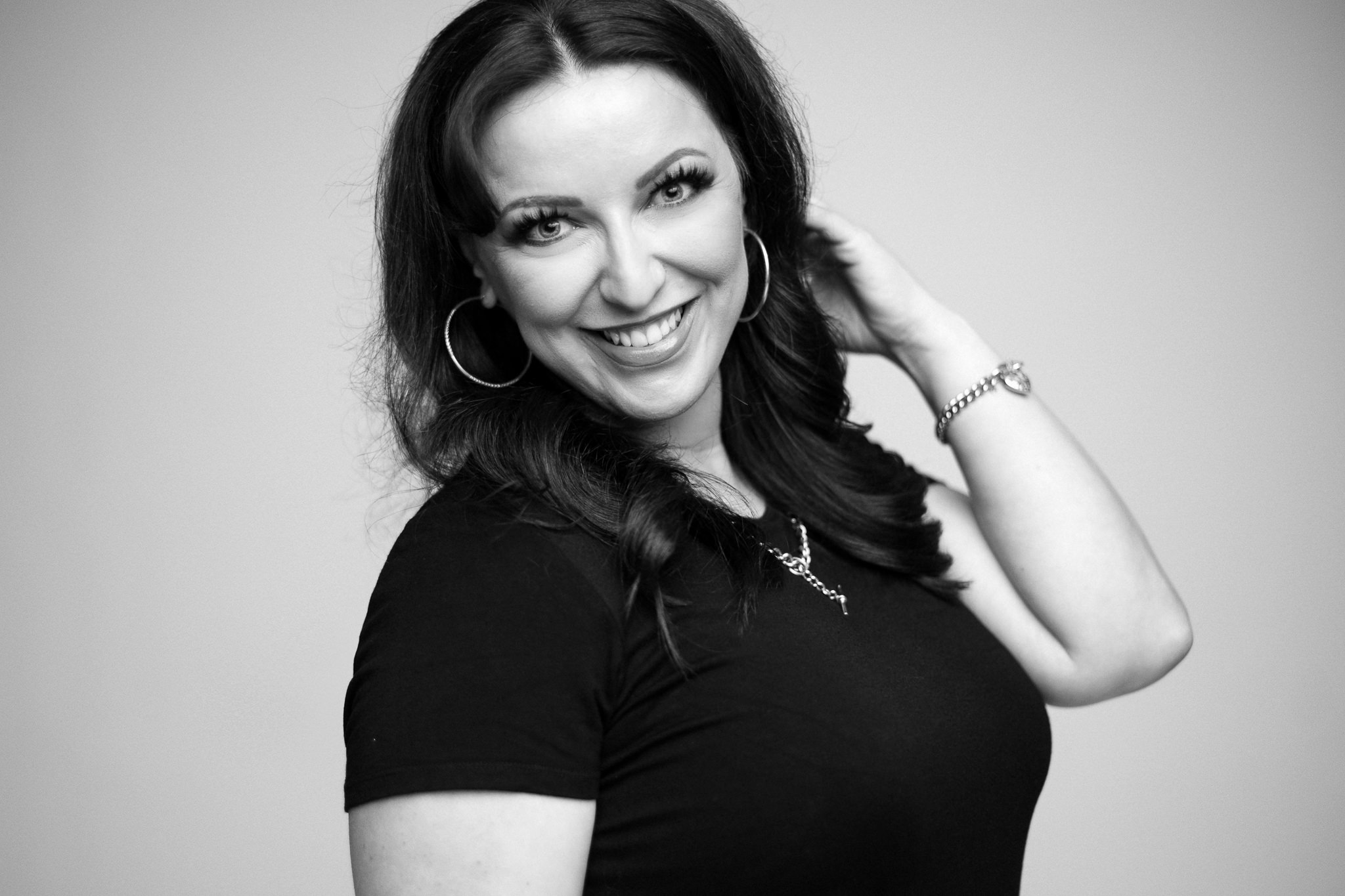 Nona Mona, mc-master of ceremonies in Adelaide