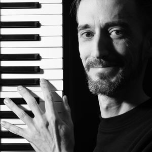 Rich, pianist in Adelaide, photo 2