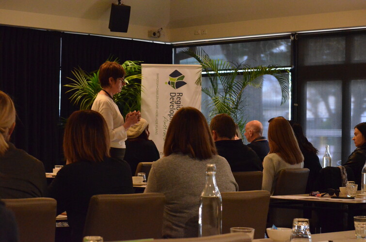 Leonie McKeon, business speaker in Adelaide, photo 3