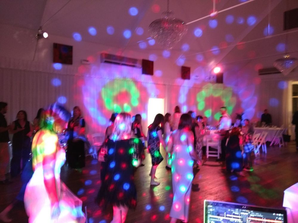 DJ Flakes, wedding band in Adelaide, photo 3