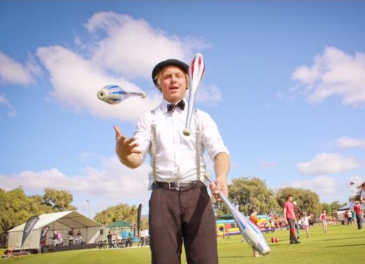 Aidan Bayliss, circus act in Perth, photo 2