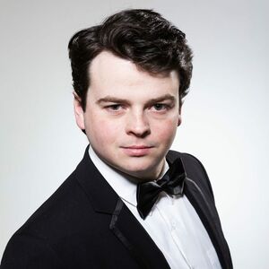 Lachlan McIntyre- Tenor, classical singer in Albury, photo 2