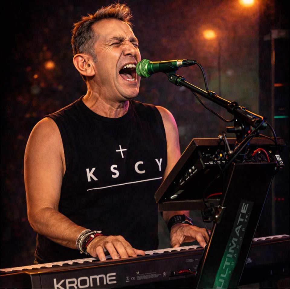 Paul Vitullo, singer in Albury
