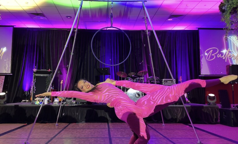 StarDazed&Co, acrobat in Alice Springs, photo 3