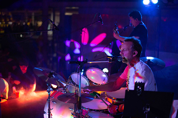 Distant Monarchs, cover band in Batemans Bay
