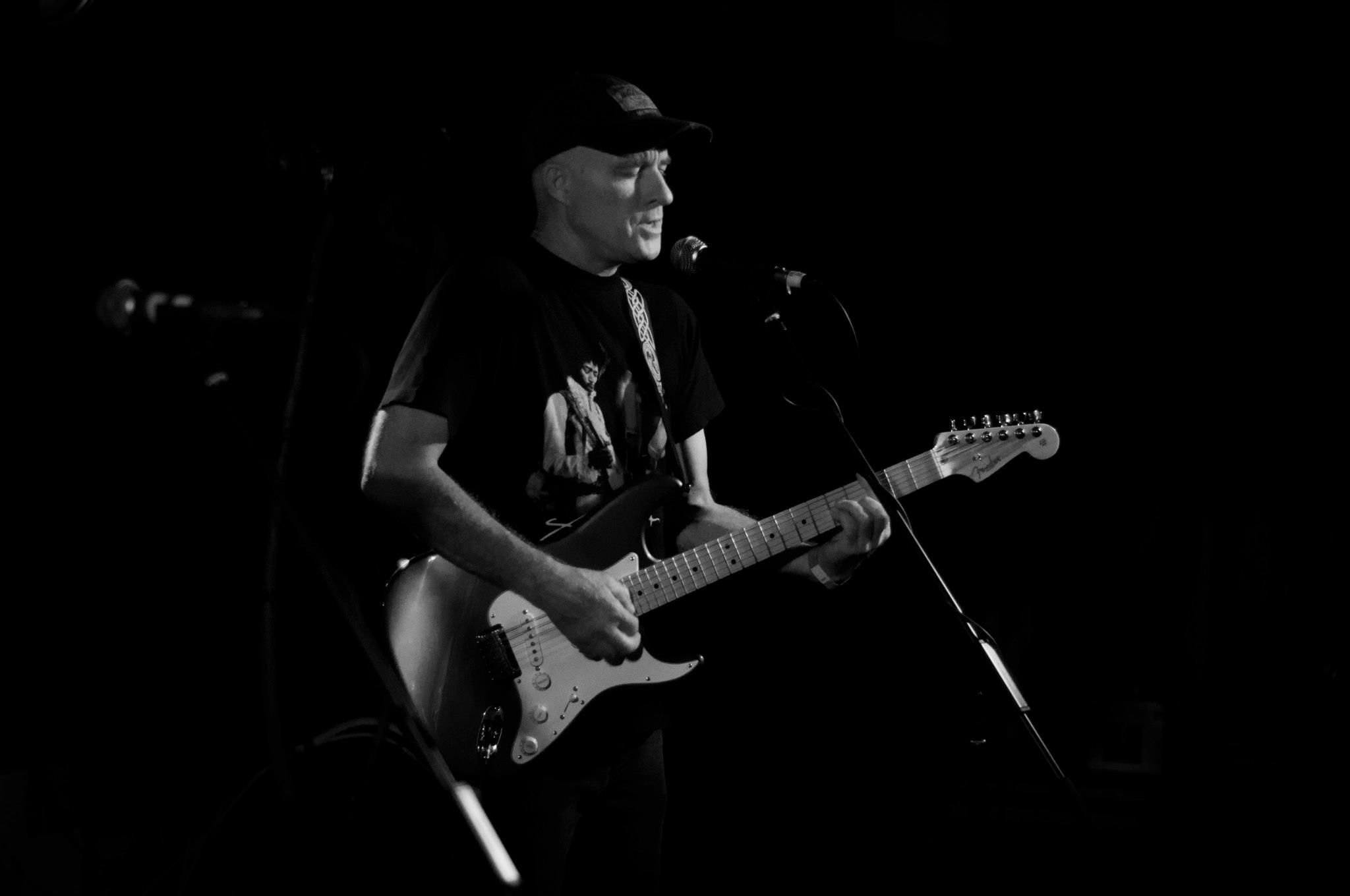 Allan Watts, cover band in Bega