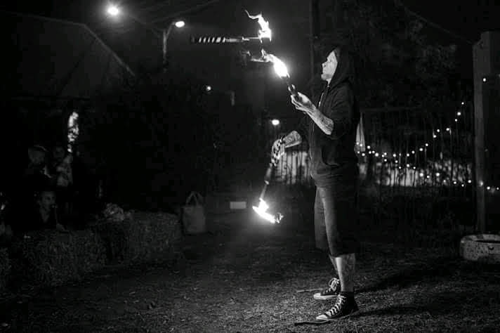 Je$TeR bOgAn DuDe, juggler in Bendigo