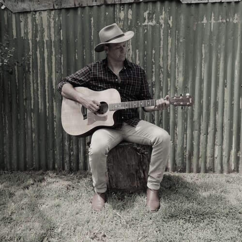 Matt Basic, singer in Blackwood, photo 3