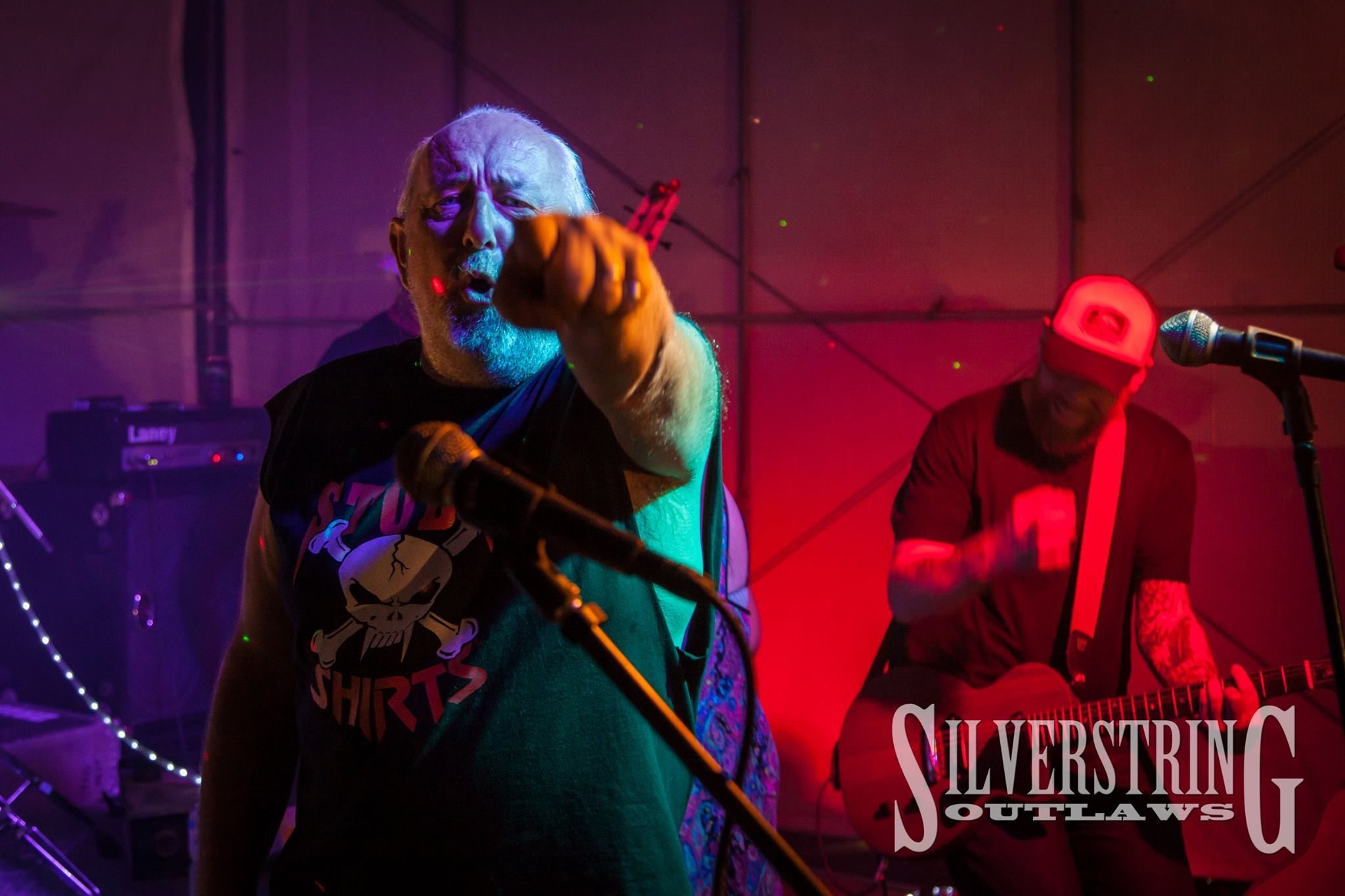 The Silverstring Outlaws, country band in Blind Bight