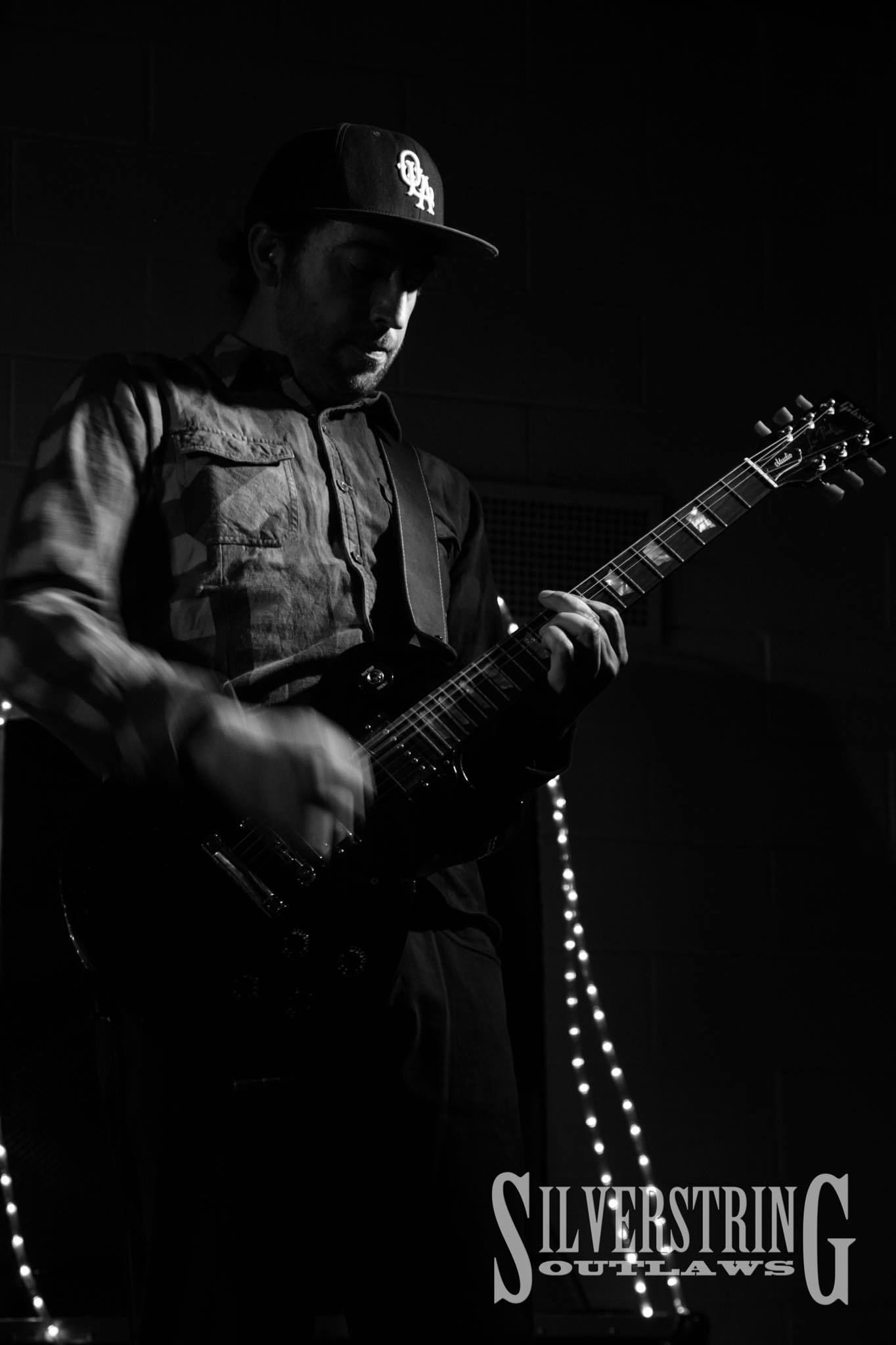 The Silverstring Outlaws, country band in Blind Bight, photo 3