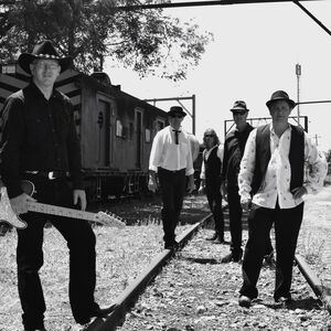 Gravel & Co, cover band in Blue Mountains, photo 2