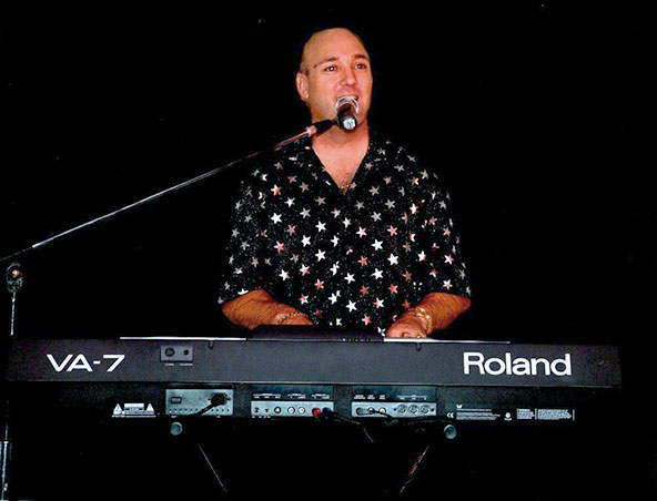 Woody, musical soloist in Brisbane, photo 2