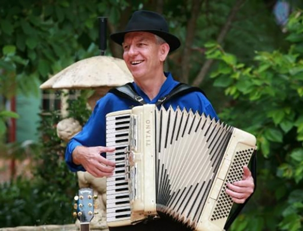 Brisbane Piano Accordion Player A, live in Brisbane