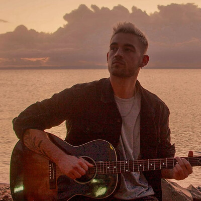 Benny Elder, singer-songwriter in Brisbane, photo 2