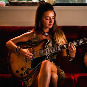 Lily Taloola, singer in Brisbane, photo 2