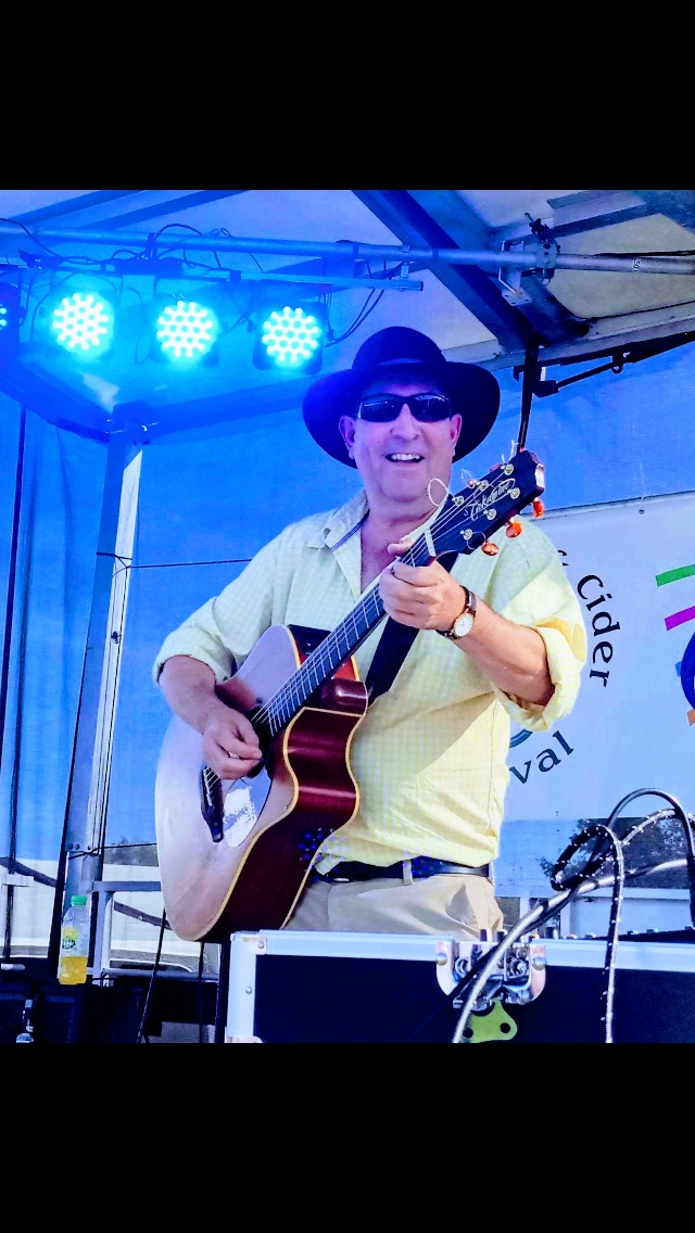 Swifty, country singer in Brisbane