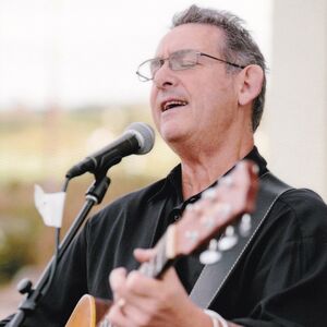 Tim Gaze, guitarist in Brisbane, photo 2