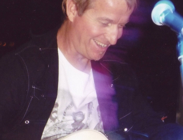 Benno, musical soloist in Brisbane