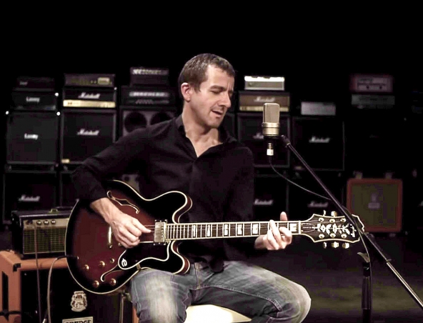 Daz, musical soloist in Brisbane