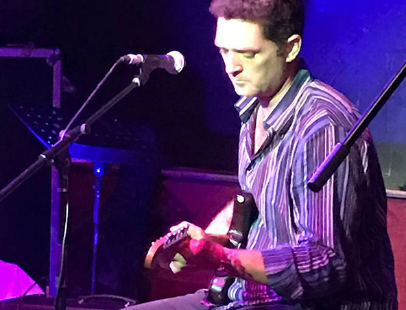 Dylan, musical soloist in Brisbane, photo 2