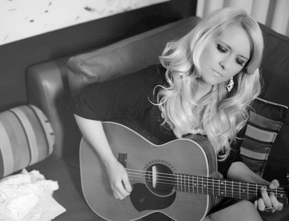 Mellissa, musical soloist in Brisbane