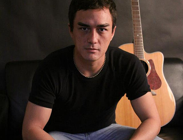 Nic, musical soloist in Brisbane, photo 3