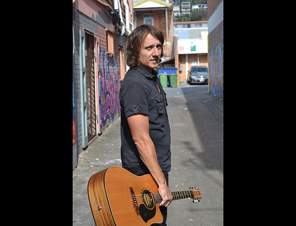 Rick-1, musical soloist in Brisbane, photo 2