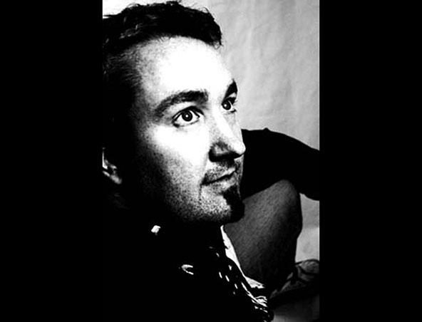 Simon-1, musical soloist in Brisbane