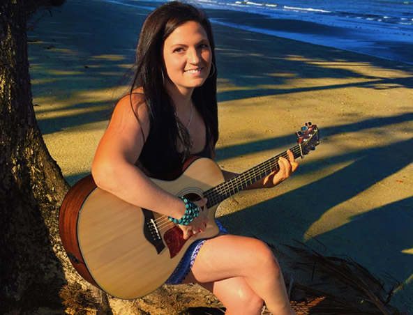 Tess, musical soloist in Brisbane