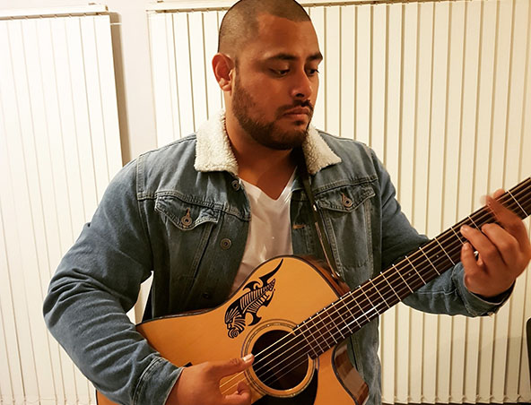 Yacob, musical soloist in Brisbane, photo 2