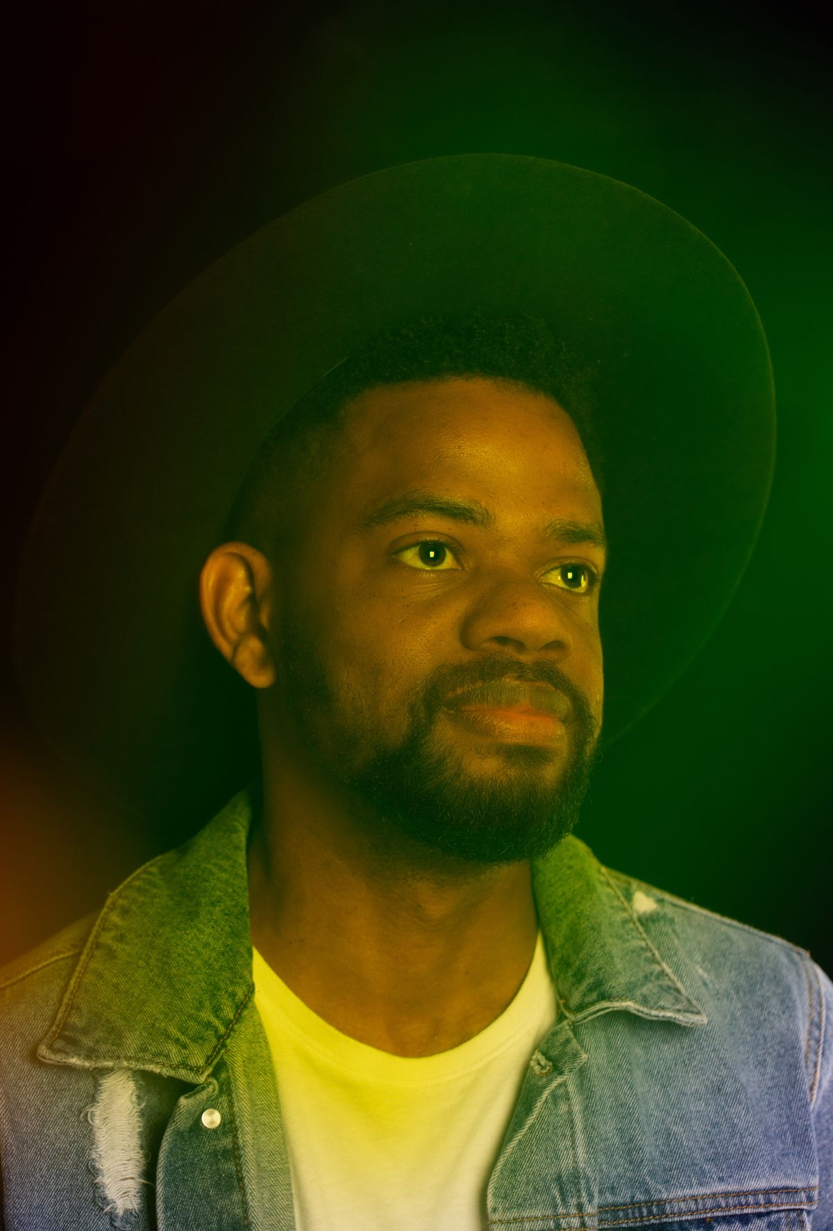 Alexander Mills, singer-songwriter in Brisbane